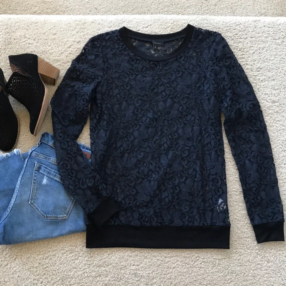 Theory 'Jaidyn W' Lace Top - Picture 2 of 7